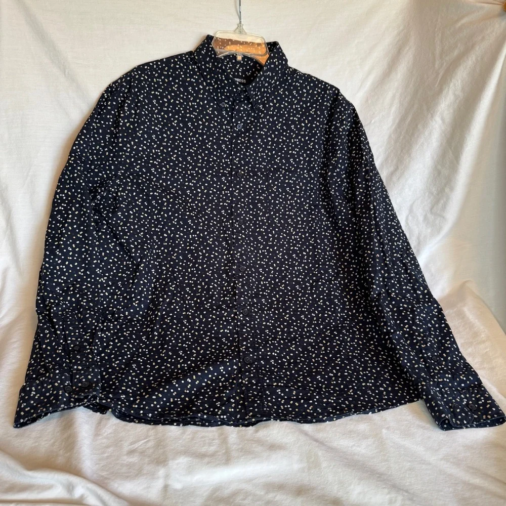 Express Men's Navy and White Polka Dot Shirt - Picture 2 of 5